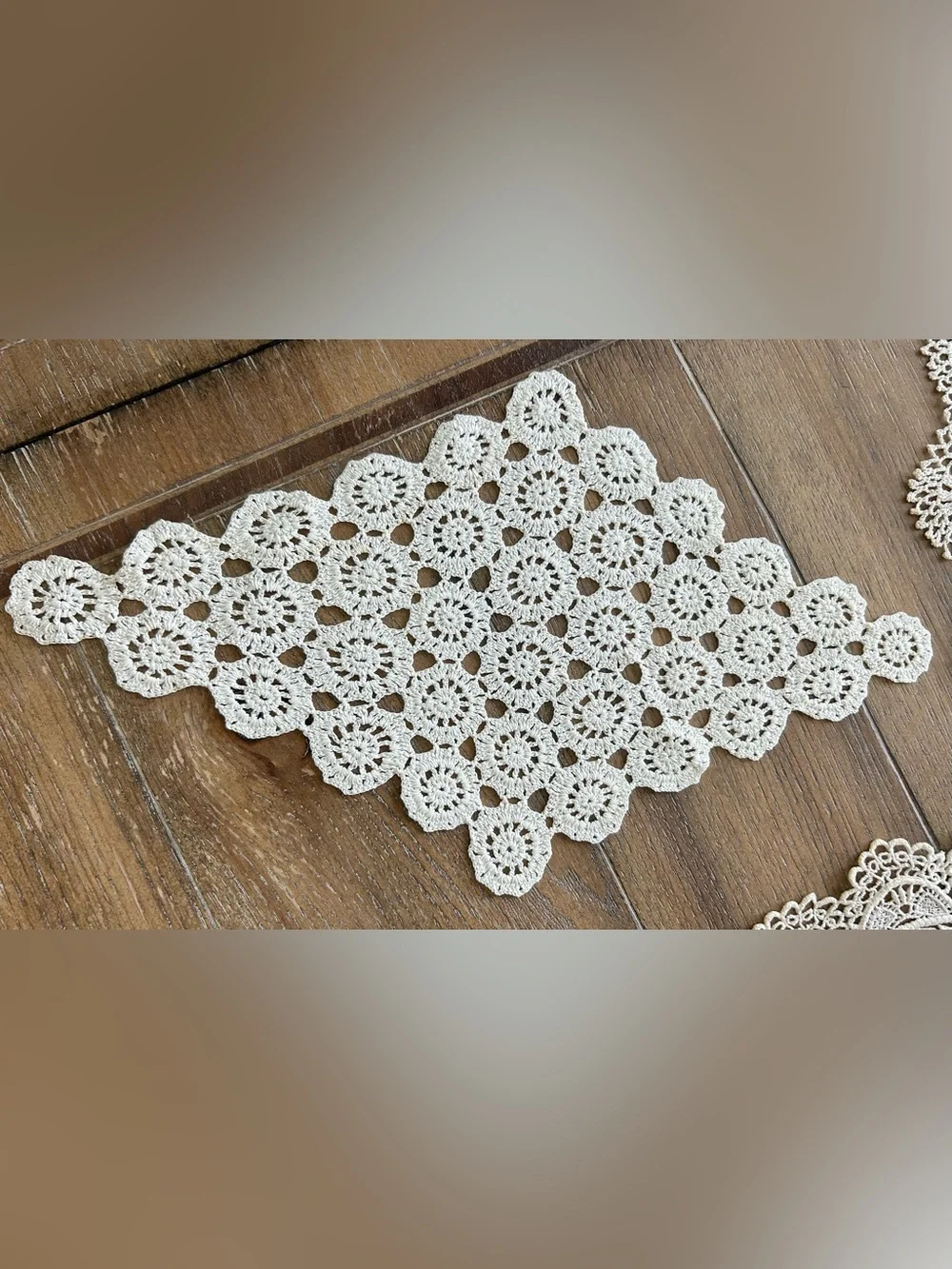 Vintage Doilies~set of 6